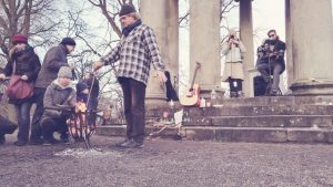Christmas Mitsingkonzert mit Lady Lime und Mister Mint @ Georgengarten Hannover, am Tempel
